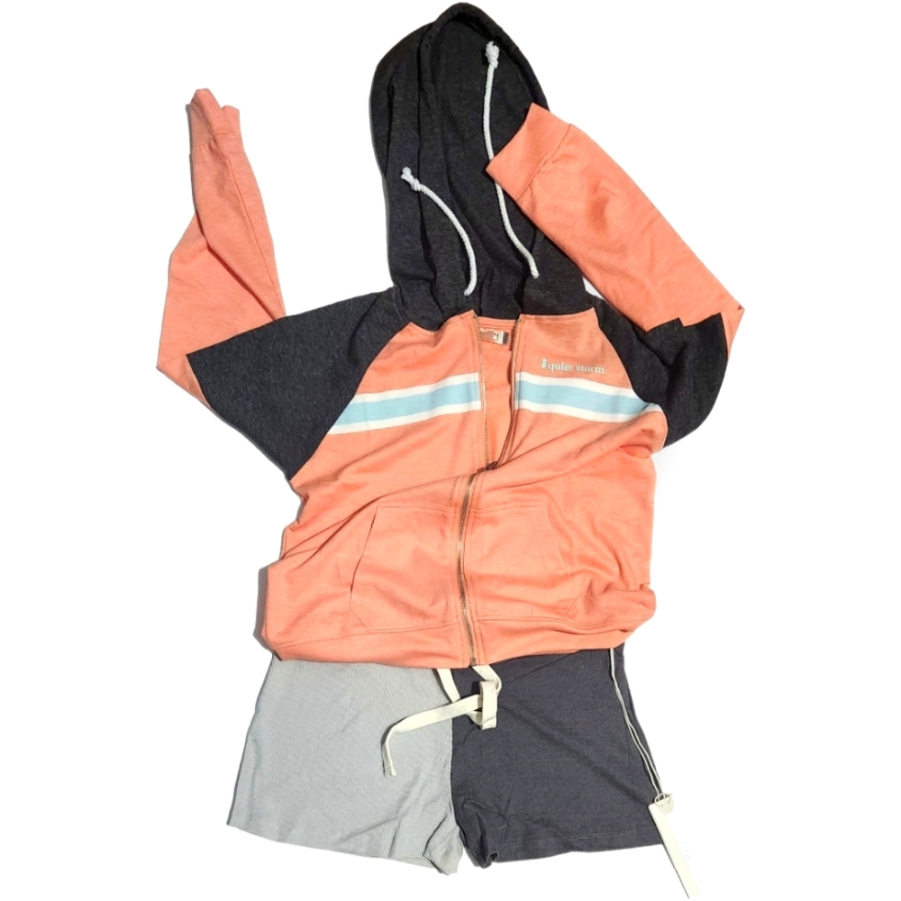 NWT Lagaci zipped hoodie and shorts bundle Size Small+ Free tshirt